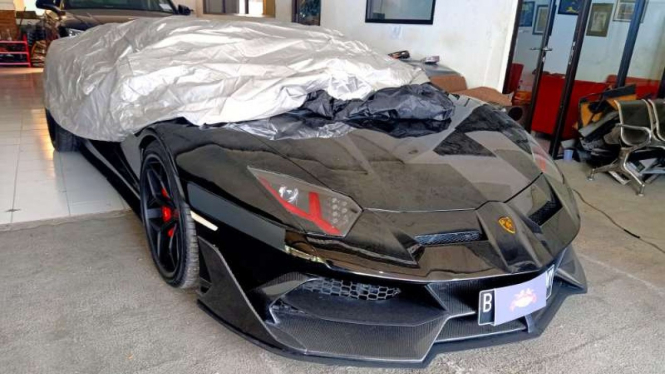 Lamborghini milik Raffi Ahmad