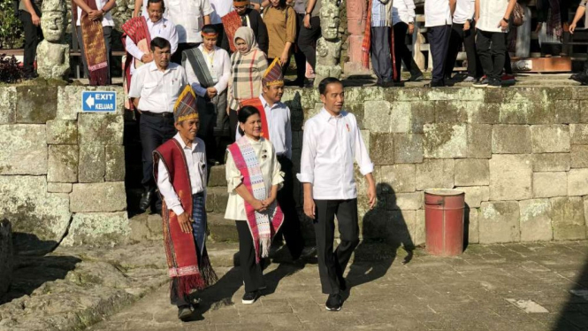 Presiden Joko Widodo di kawasan Danau Toba, Sumatera Utara.