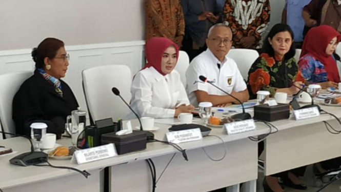 Dirut Pertamina Nicke Widyawati dan Menteri KKP Susi Pudjiastuti.