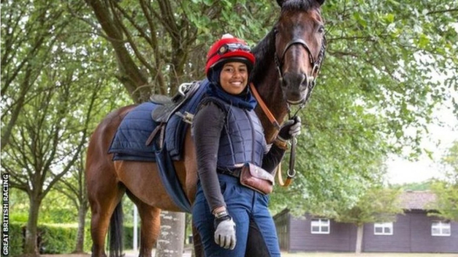 Khadijah Mellah - Great British Racing