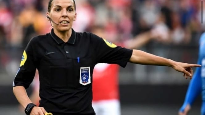 Wasit wanita asal Prancis, Stephanie Frappart. 