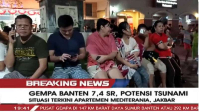 Gempa bumi Banten dirasakan warga di Apartemen Mediterania.