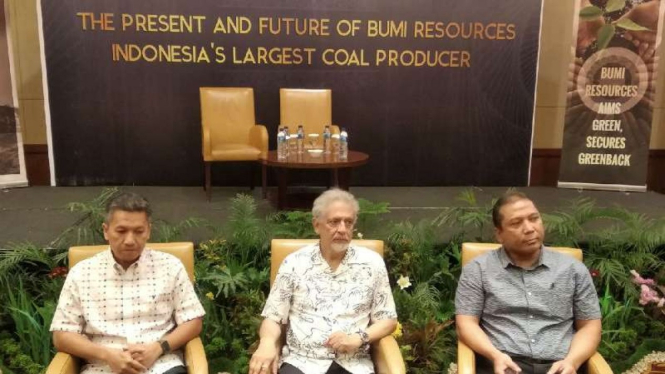 Para pembicara dalam forum investasi PT Bumi Resources Tbk.