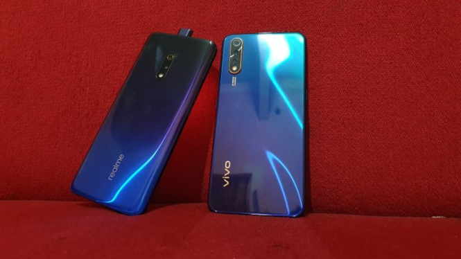 realme X vs Vivo S1