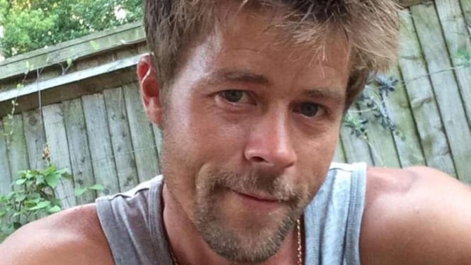 Nathan Meads mirip Brad Pitt