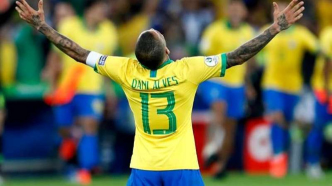 Twitter/Dani Alves