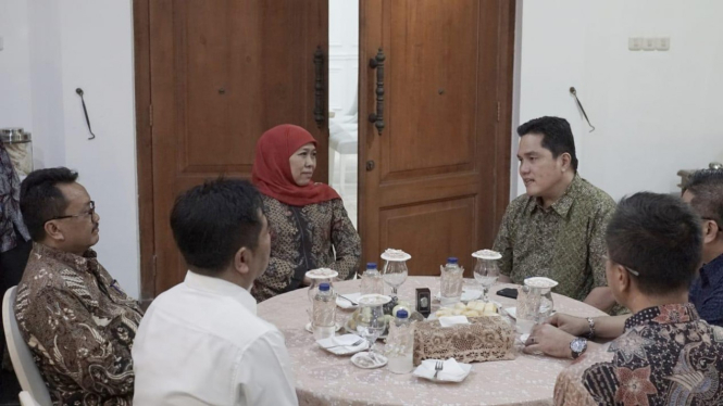Erick Thohir dan Khofifah Indar Parawansa di Surabaya, Jawa Timur.
