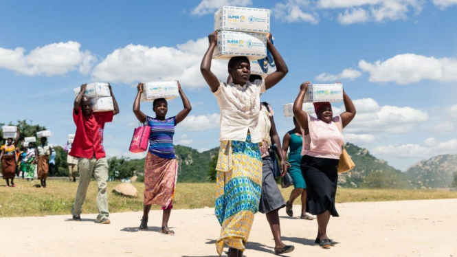 Gagal panen menyebabkan banyak rakyat Zimbabwe mengalami kesulitan pangan. - Getty Images
