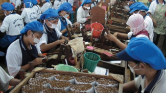 HM Sampoerna: Dari Perusahaan Rumahan Jadi Besar