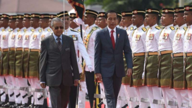 Presiden Joko Widodo dan Perdana Menteri Malaysia Mahathir Mohammad