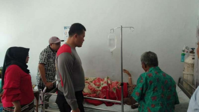 Puluhan orang keracunan usai makan lontong setelah wirid, dua meninggal dunia
