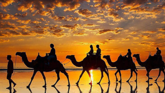 Mantai di Cable Beach Australia, Bisa Lihat Fenomena Tangga ke Bulan