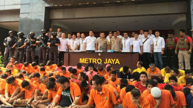 Polda Metro Jaya dan jajaran bekuk ratusan pelaku kejahatan jalanan.