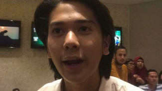Adu Peran Iqbaal Ramadhan, Pilih Dilan atau Minke?