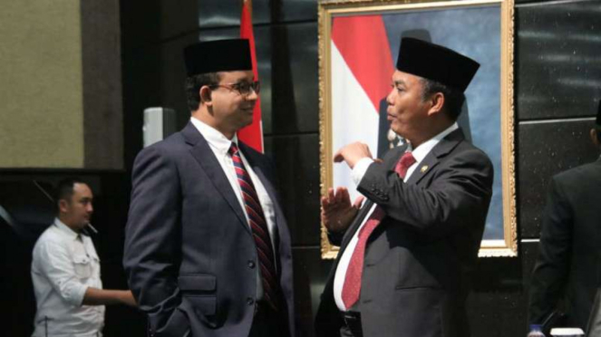 Mantan Gubernur DKI Jakarta Anies Baswedan dan Ketua DPRD DKI Prasetio Edi Marsudi