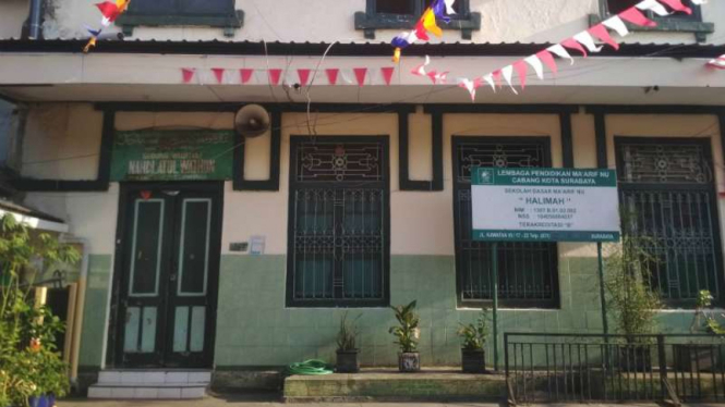 Gedung Sekolah Kebangsaan Nahdlatul Wathan, sekolah yang didirikan Abdul Wahab Hasbullah dkk tahun 1916, di Jalan Kawatan VI/22 Surabaya, Jawa Timur.