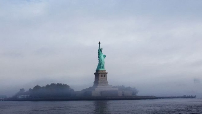 Kutipan tentang `cita-cita Amerika` di Patung Liberty, New York, diubah pejabat tinggi imigrasi AS. - Getty Images
