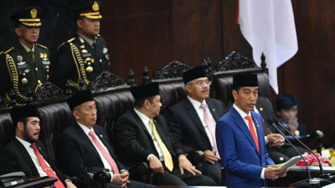 Presiden Joko Widodo menyampaikan pidato dalam Sidang Tahunan MPR.