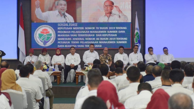 Menteri Desa, Pembangunan Daerah Tertinggal, dan Transmigrasi Eko Putro Sandjojo membuka acara sosialisasi Keputusan Mendes PDTT No. 78 Tahun 2019 tentang Pedoman Pelaksanaan Manajamen SDM.