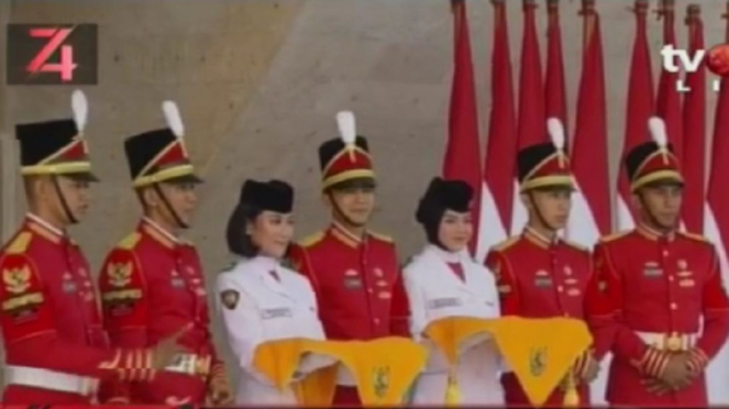 Tim Paskibraka di Istana Negara