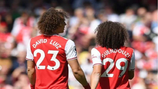 Arsenal Vs Burnley, David Luiz dan Matteo Guendouzi 