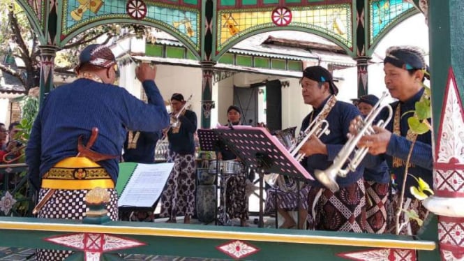 Abdi Dalem Musikan kembali tampil di Kraton Jogjakarta setelah 80 tahun.