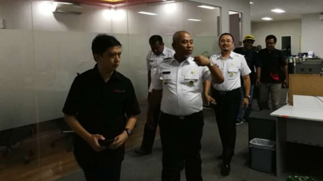 Wali Kota Bekasi, Rahmat Effendi, mengunjungi redaksi Vivanews.