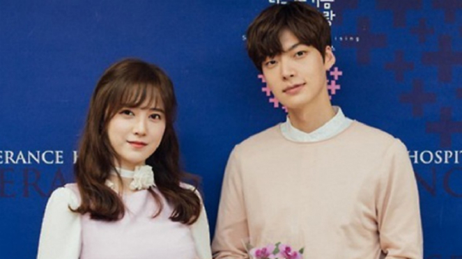 Setelah menikah selama 3 tahun, Goo Hye Sun dan Ahn Jae Hyun memutuskan untuk bercerai.