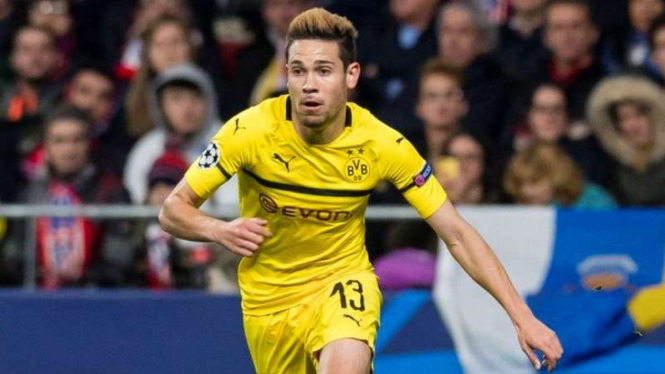 Pemain Borussia Dortmund. Raphael Guerreiro