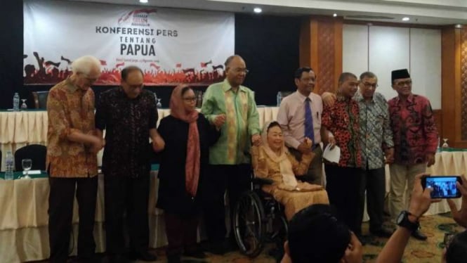 Istri presiden keempat RI Abdurrahman Wahid alias Gus Dur, Sinta Nuriyah, dalam konferensi pers Gerakan Suluh Kebangsaan di Jakarta, Jumat, 23 Agustus 2019.