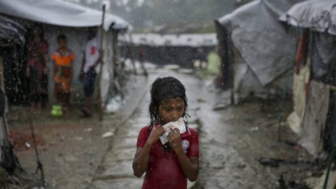 Krisis pengungsi Rohingya ini sudah berjalan dua tahun dan upaya repatriasi mengalami hambatan karena tidak ada pengungsi yang bersedia "dipulangkan" tanpa jamian keselamatan dan kewarganegaraaan. - Getty/Allison Joyce