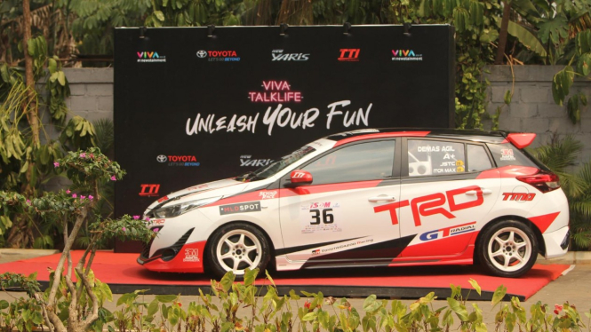 Toyota All New Yaris TRD Sportivo milik pembalap TTI Demas Agil yang dipajang di acara VIVA Talklife Minggu 25/8.