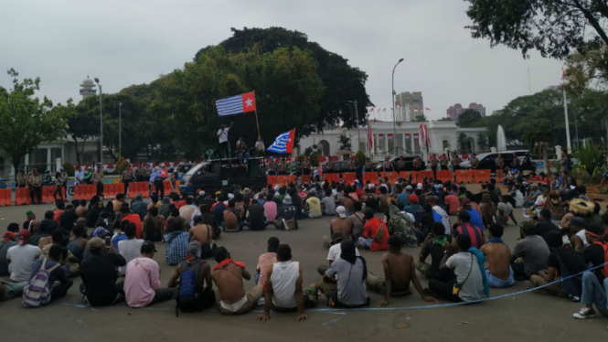 Demo warga Papua di Depan Istana Negara