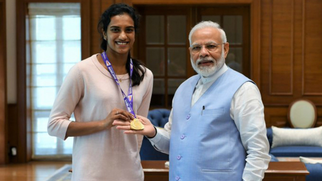 Juara dunia 2019, PV Sindhu bersama Perdana Menteri India, Narendra Modi