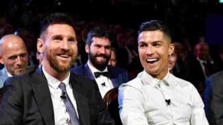 Demi Kebaikan Sepakbola Messi dan Ronaldo Bikin Ballon d'Or Sendiri