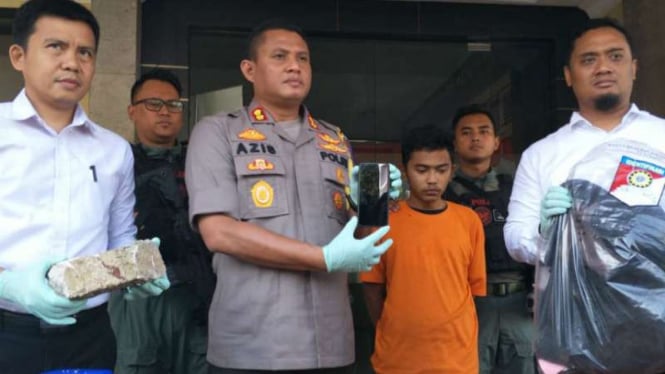 Andi Mardiansyah, pelaku pembunuhan terhadap pengusaha ayam di Depok, Jawa Barat