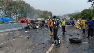 Tabrakan Beruntun di Tutugan Leles Garut, 9 Orang Terluka