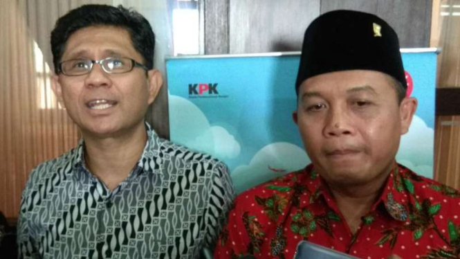 Ketua sementara DPRD Kota Malang, I Made Rian Diana Kartika dan Wakil Ketua KPK.