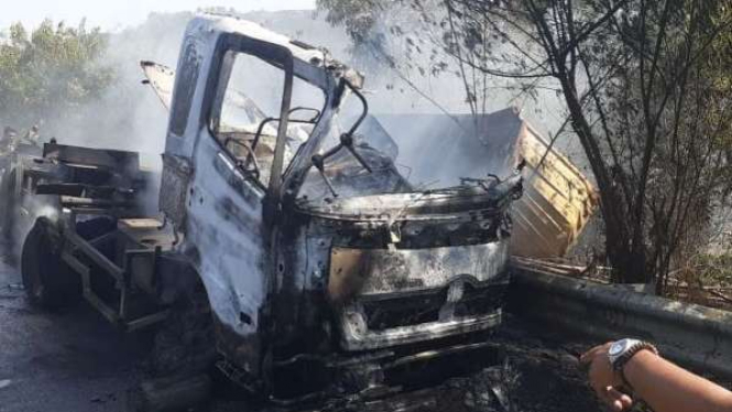 Truk terbakar dalam kecelakaan di Tol Cipularang 10 September 2019