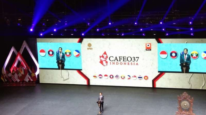 Presiden Jokowi Membuka Acara CAFEO ke-37