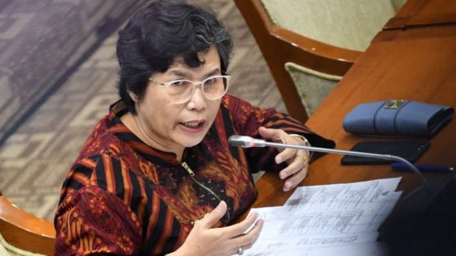 Calon pimpinan KPK, Lili Pintauli Siregar menjalani uji kepatutan dan kelayakan.