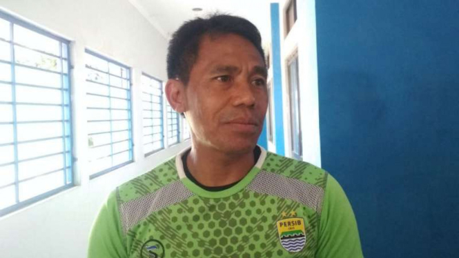 Pelatih Bandung United, Budiman.