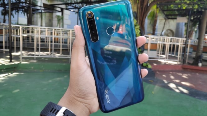 realme 5