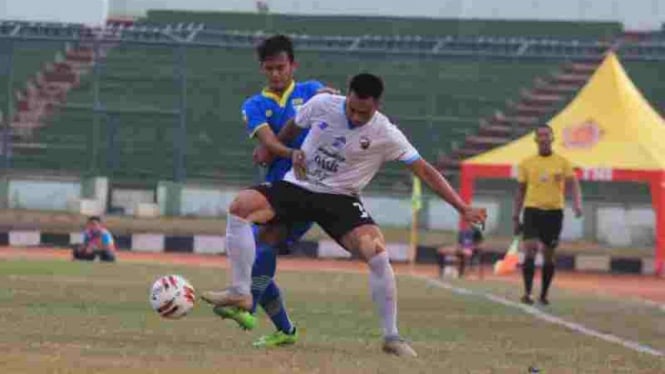 Pertandingan Bandung United vs Babel United.