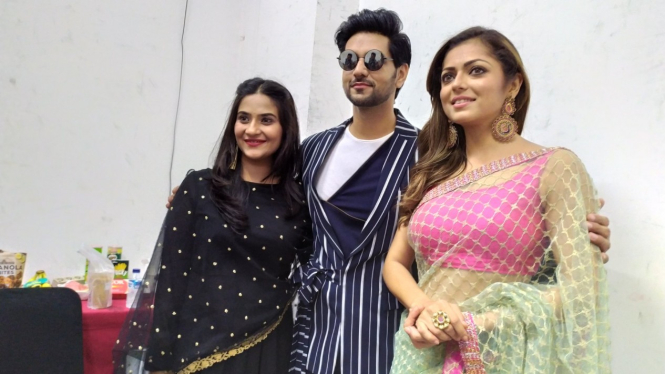 Shakti Arora, Drashti Dhami, dan Aditi Sharma.