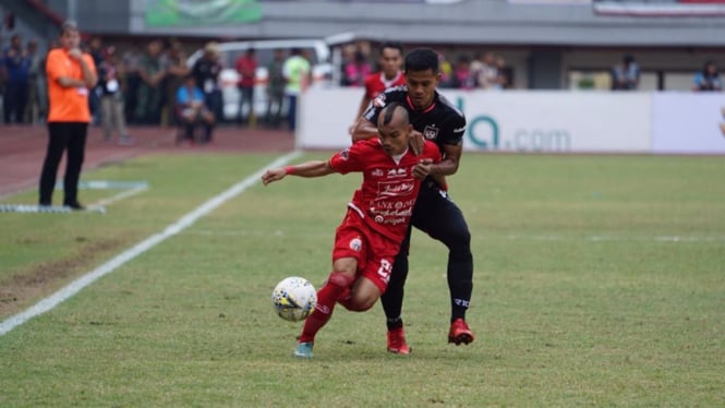 Riko Simanjuntak saat Persija Jakarta melawan PSIS Semarang