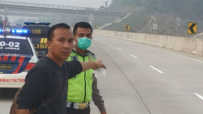 Penemuan mayat penuh luka bacok di Tol Bocimi