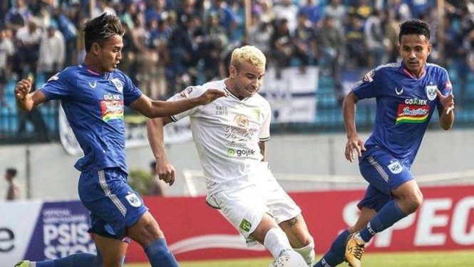 Laga Liga 1 2019 antara PSIS Semarang kontra Persebaya Surabaya