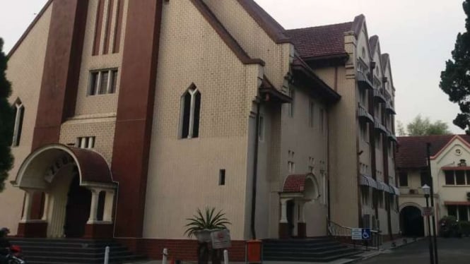 Gereja GPIB Zebaoth Bogor. Letaknya tak jauh dari Istana Bogor 