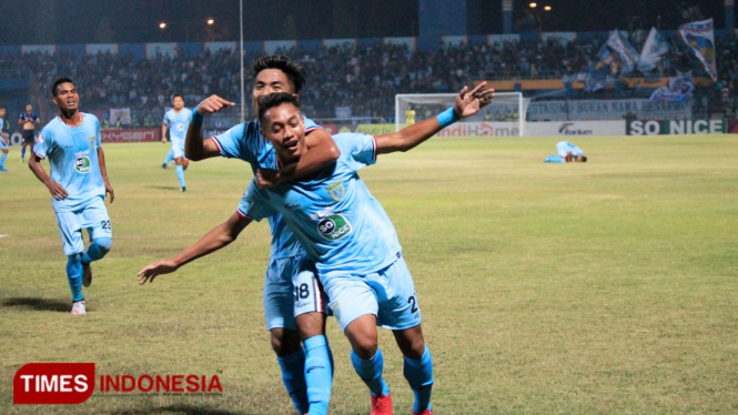 Sugeng Efendi merayakan golnya ke gawang Arema FC, Jum"at (20/9/2019). (FOTO: MFA Rohatillah/TIMES Indonesia)